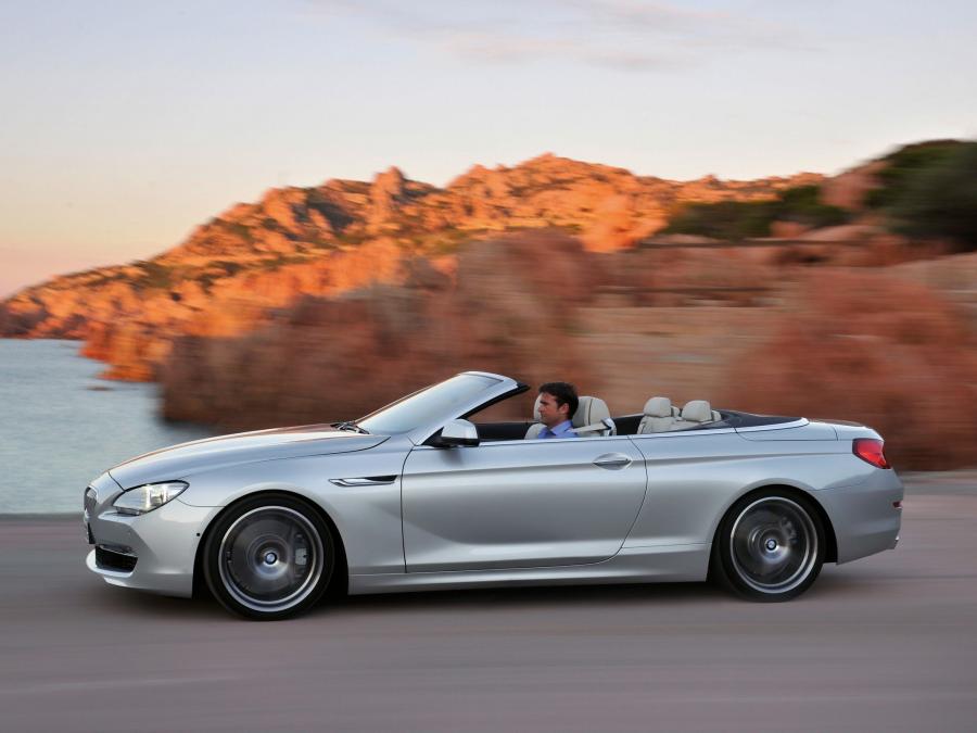  BMW 650i Convertible 2011 года  (фото 12 из 16)